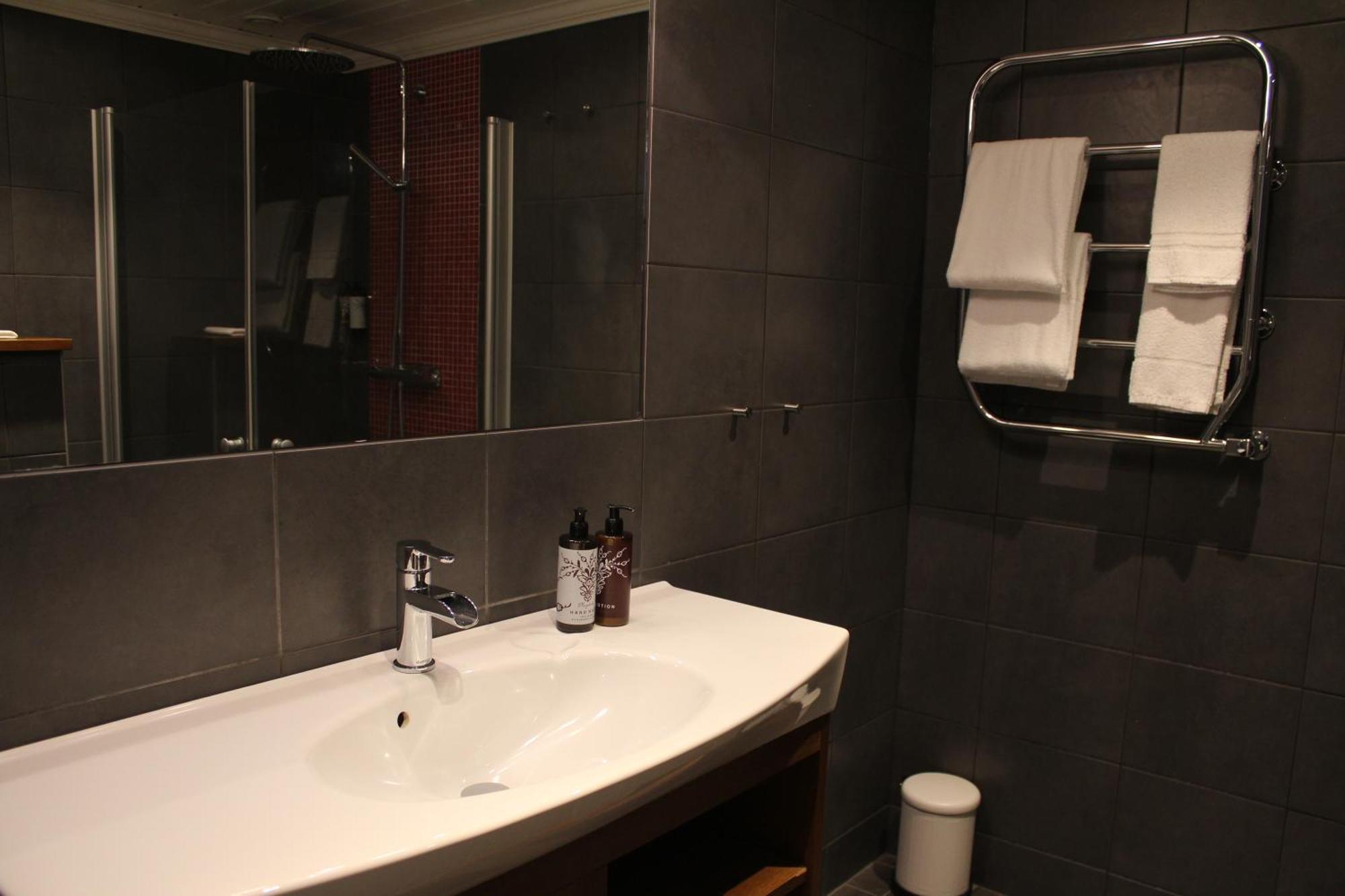 Olarsgården Hotell Lindvallen Eksteriør bilde